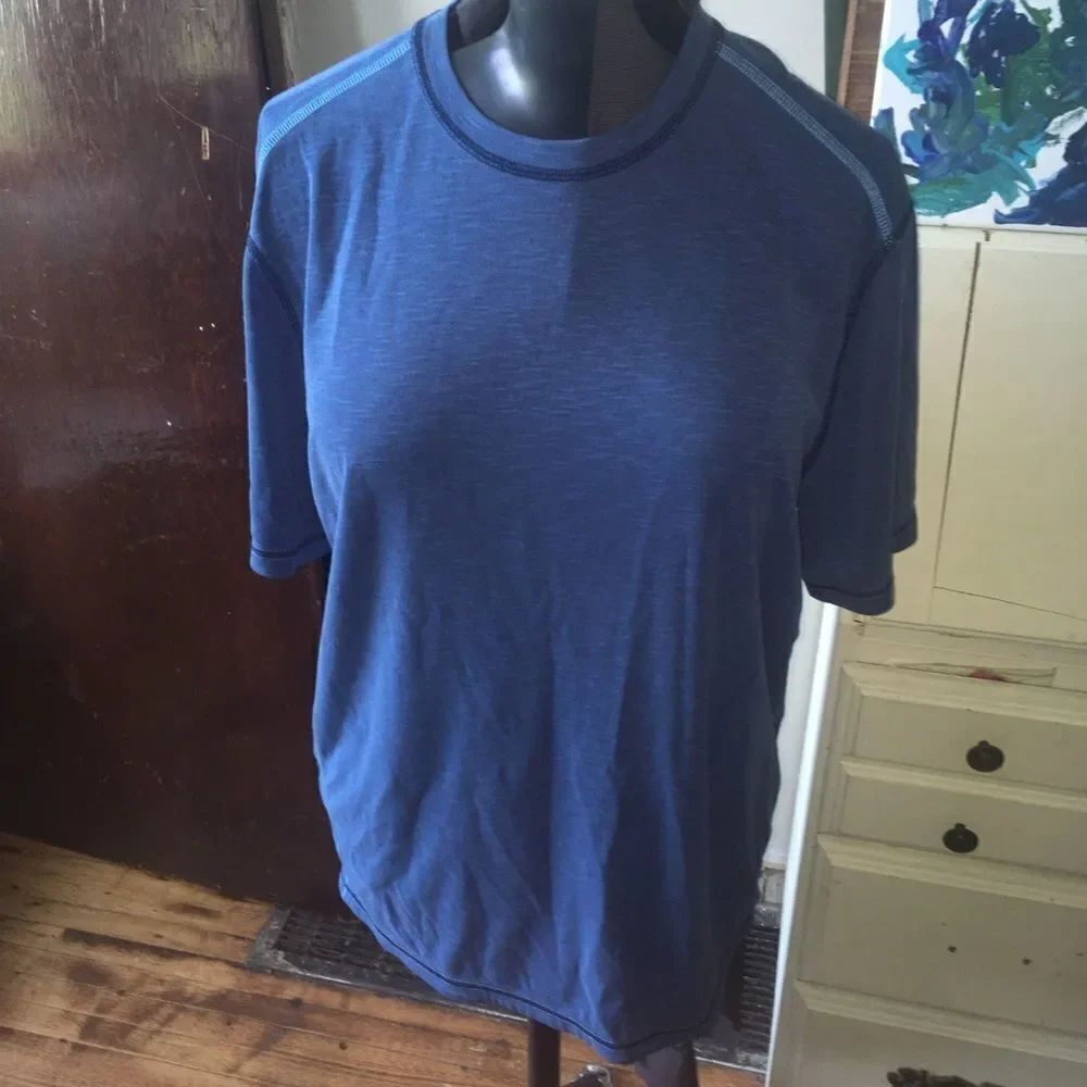 Tommy Bahama heathered blue T-shirt